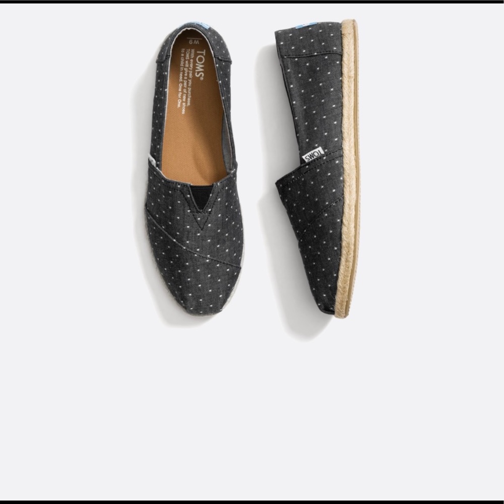 TOMS size 9.5